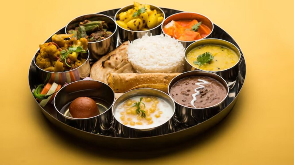 Ayurvedic Health Tips: भारतीय आयुर्वेदात आहाराविषयी सांगितलेल्या काही खास गोष्टी. 2 Ayurvedic Health Tips