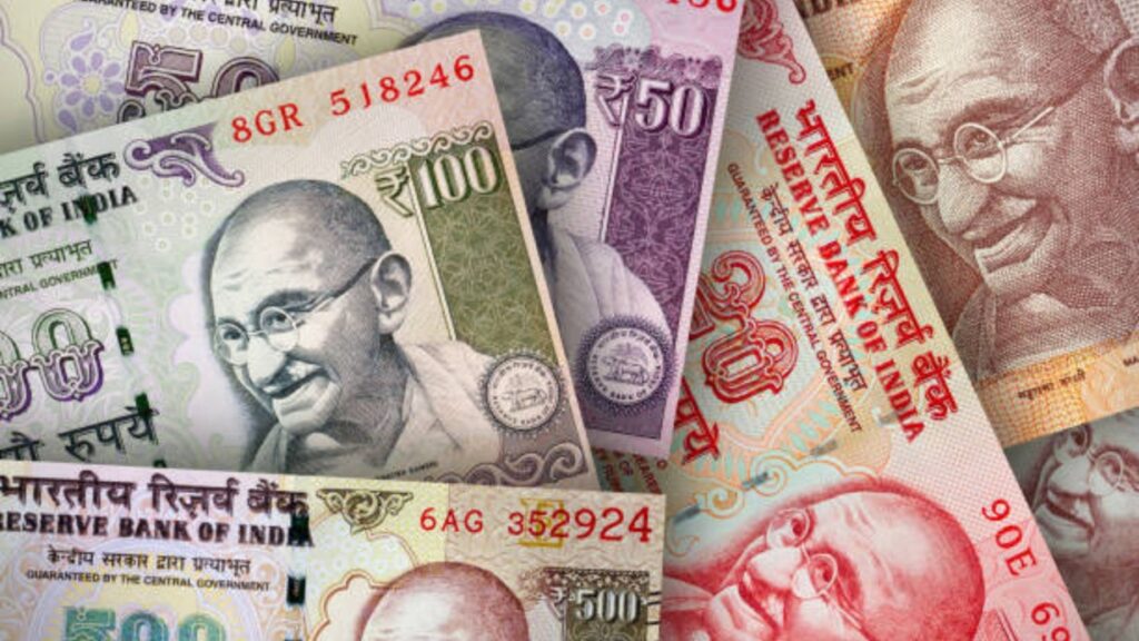Mahatma Gandhi On Currency Note: भारतीय नोटांवर महात्मा गांधी का दिसतात? जाणून घ्या, ऐतिहासिक महत्व. 2 Mahatma Gandhi On Currency Note