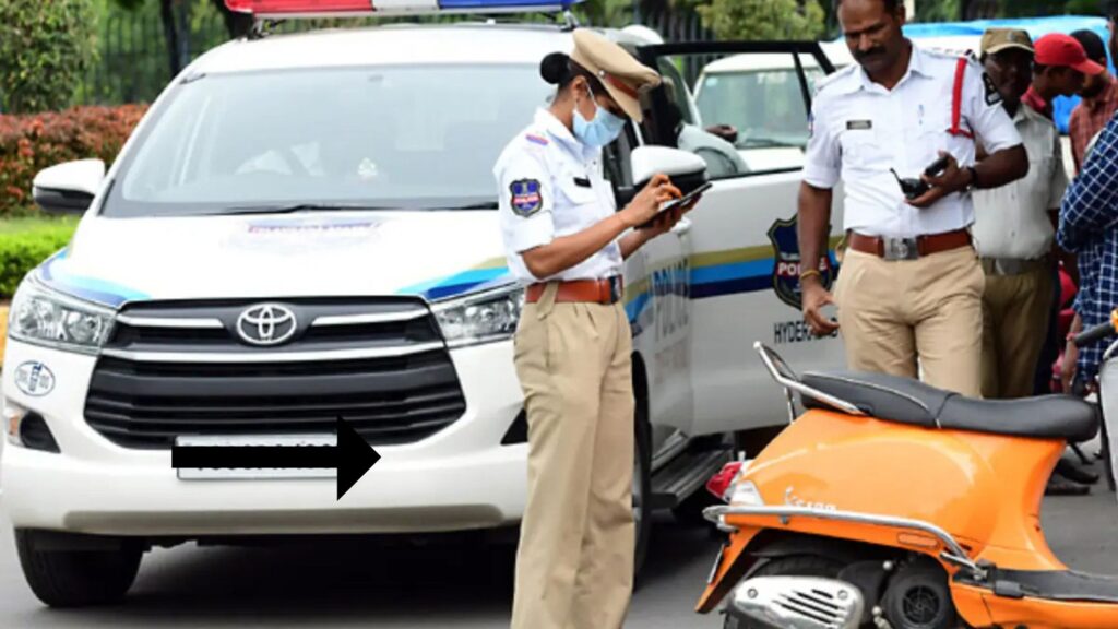 New Traffic Rules Fine: नवीन ट्रॅफिक नियमानुसार RTO चे दंड जाहीर; आता वाहतूक नियम मोडने होणार खूप अवघड! 2 New Traffic Rules Fine