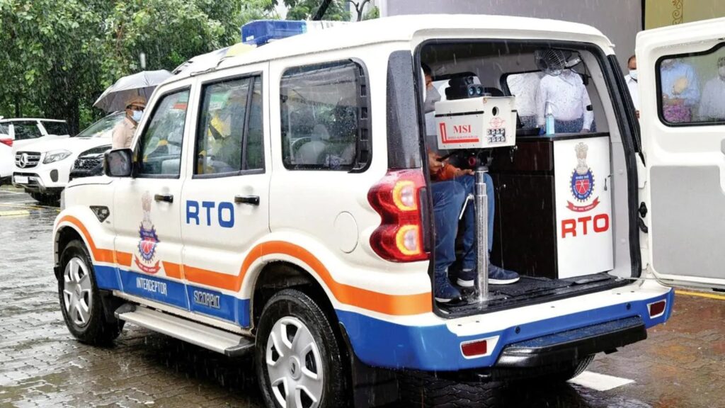 New Traffic Rules Fine: नवीन ट्रॅफिक नियमानुसार RTO चे दंड जाहीर; आता वाहतूक नियम मोडने होणार खूप अवघड! 3 New Traffic Rules Fine