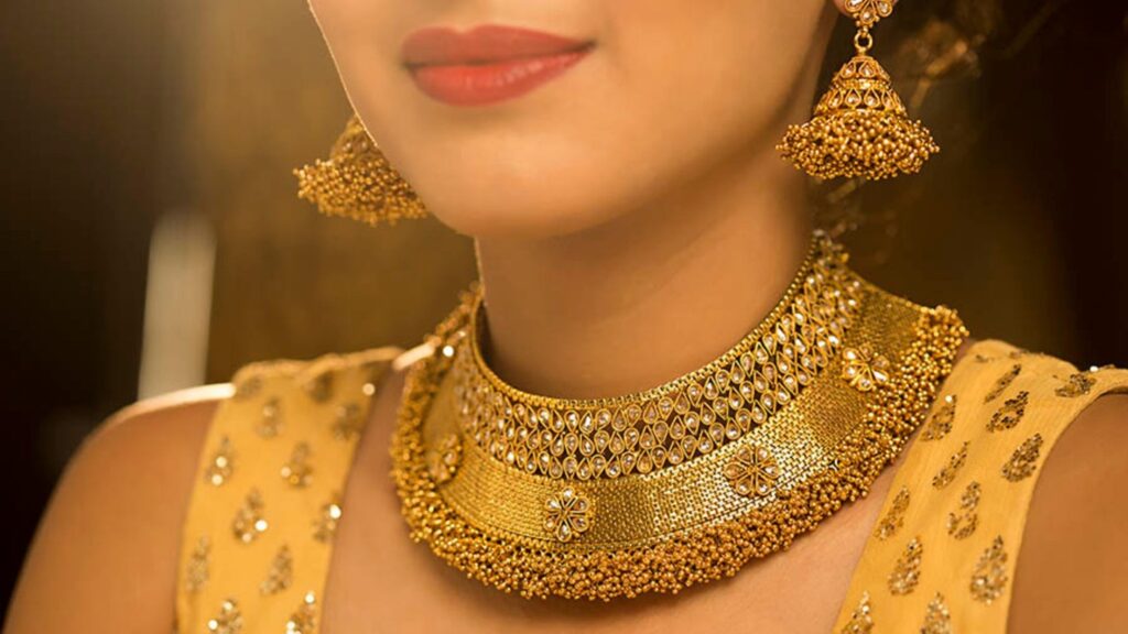 Gold Prices India Today: सोन्याच्या किमतींचा वाढता आलेख: 24 कॅरेटचा दर जानुन घ्या; गुंतवणूक करण्याची ही योग्य वेळ आहे का? 4 Gold Prices India Today