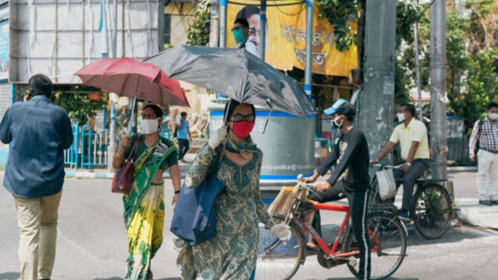 Maharashtra weather updates: महाराष्ट्रात उष्णतेचा तडाखा; तापमान वाढत असून, हवामान बदल आणि पावसाची शक्यता, जाणून घ्या सर्व माहिती. 2 Maharashtra weather updates