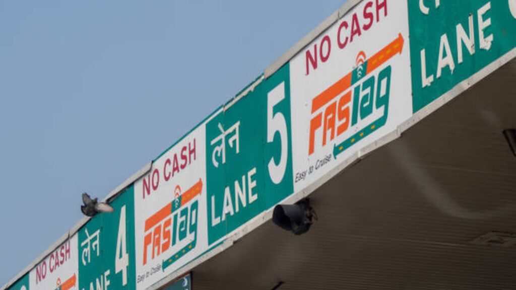 Fastag Rules: भारतातील वाहनधारकांसाठी नवीन नियम; आता प्रवास अधिक सोपा आणि किफायतशीर होणार! जाणून घ्या सविस्तर. 3 Fastag Rules
