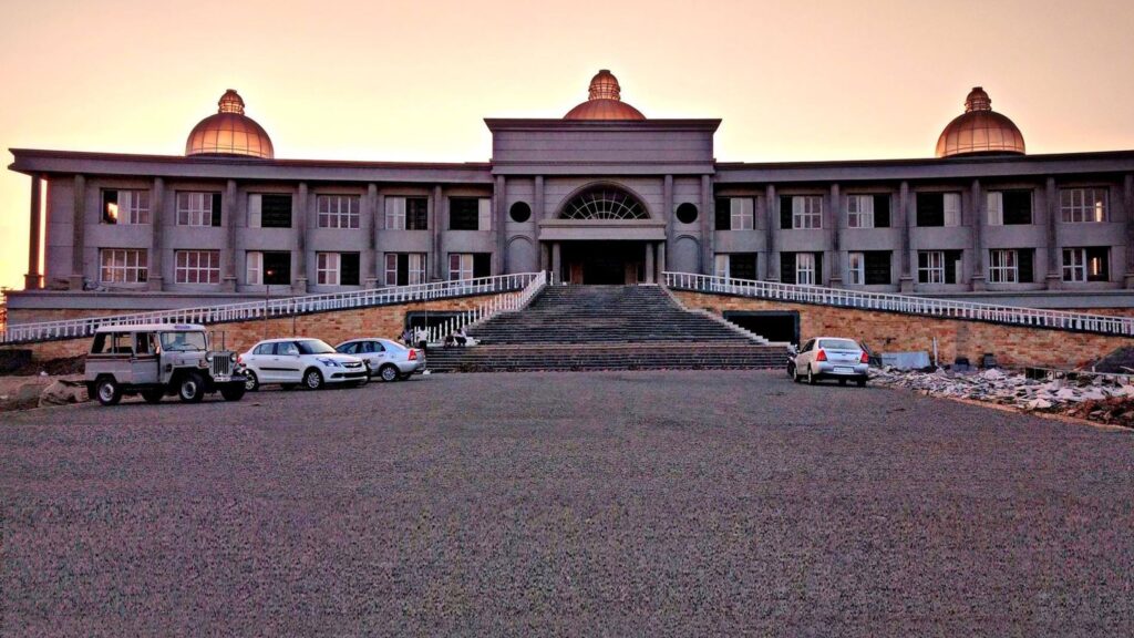 Satbara name change online Maharashtra: सातबारा उताऱ्यावरील नोंदीसाठी महत्त्वपूर्ण पाऊल; जिल्हाधिकारी कार्यालयात नवी यंत्रणा. आता फेरफार अर्जाची वाट पाहावी लागणार नाही! 2 Satbara name change online Maharashtra