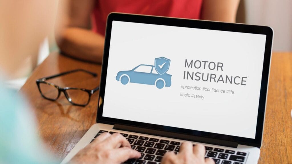 Vehicle insurance fine in India: व्हेईकल इन्शुरन्स शिवाय वाहन चालवणं होणार अधिक धोकादायक; आता दंड होणार प्रीमियमच्या ३ ते ५ पट! 4 Vehicle insurance fine in India