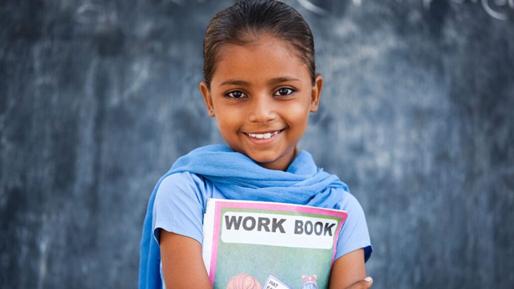Best Investment Schemes For Girls: तुमची मुलगी म्हणेल Thank You! 'या' स्कीम देतील जबरदस्त नफा, 6 नंबरची स्कीम करेल भविष्य सुरक्षित. 3 Best Investment Schemes For Girls