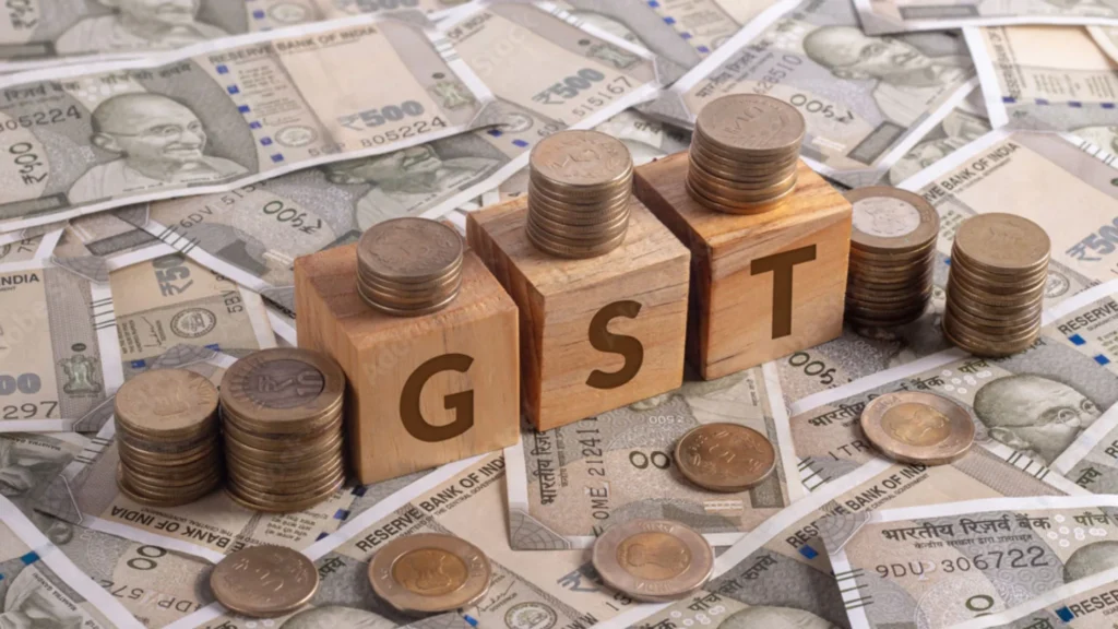 GST on LIC Premium: हेल्थ व लाईफ इन्शुरन्स हप्त्यांवरील GST रद्द! तुमच्या पॉलिसीचा हप्ता किती कमी होणार? जाणून घ्या सर्व माहिती. 2 GST on LIC Premium